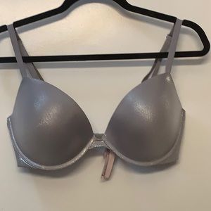 36DD NWOT VS padded underwire push up bra